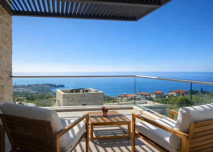 Lumare - An Icon Above The Sea 스투파