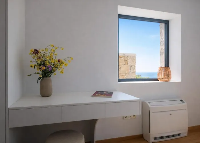 Lumare - An Icon Above The Sea * 스투파